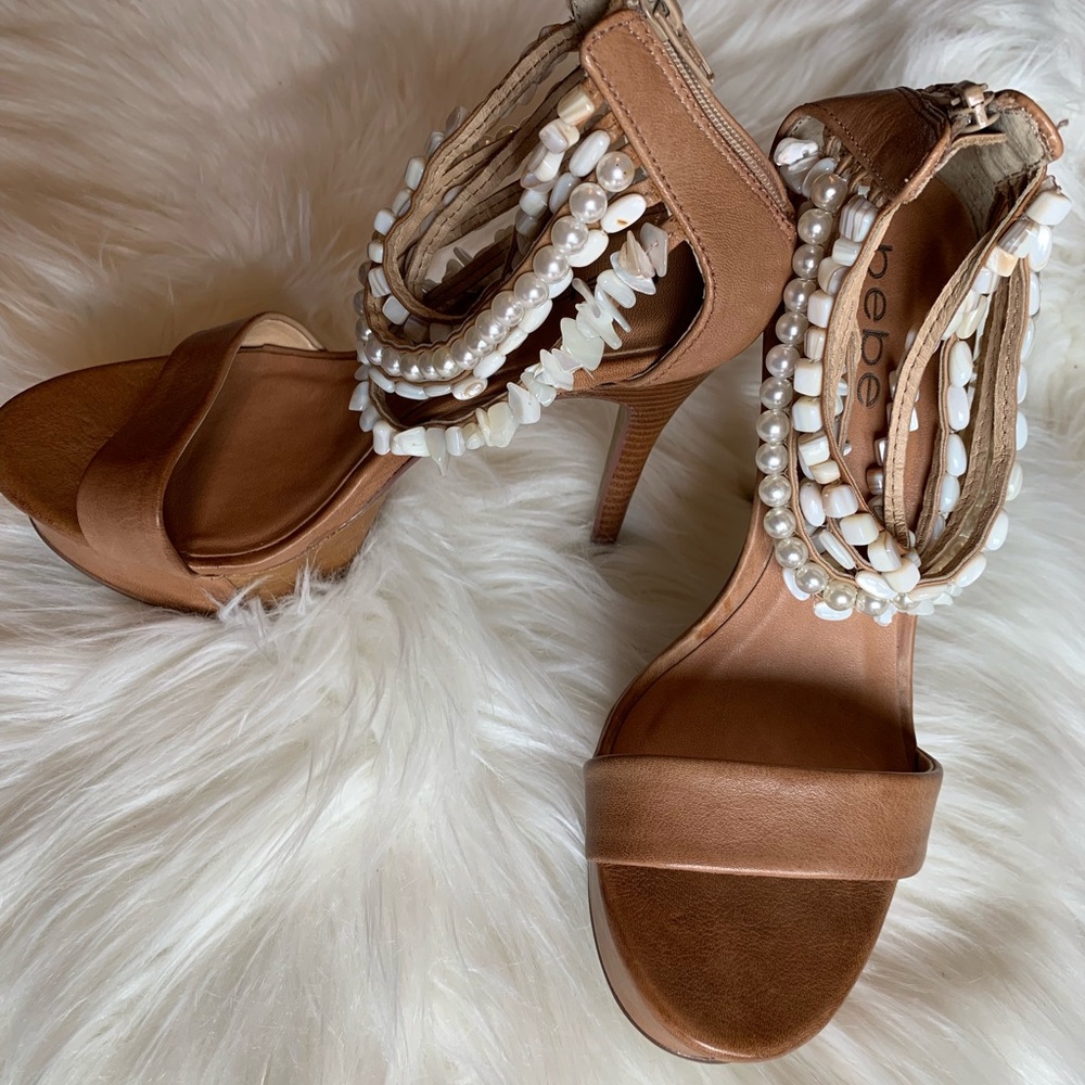 BEBE Resort Style Tan Heel With Shell Ankle